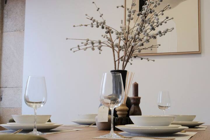 Downtown in Porto Premiu 3BR w/AC metro/train A/P gallery image 2