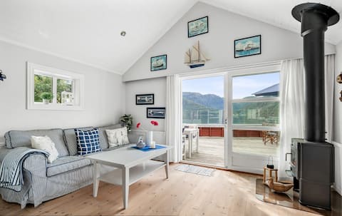 Popular Airbnb listing: Cabin with private jetty in Sandnes