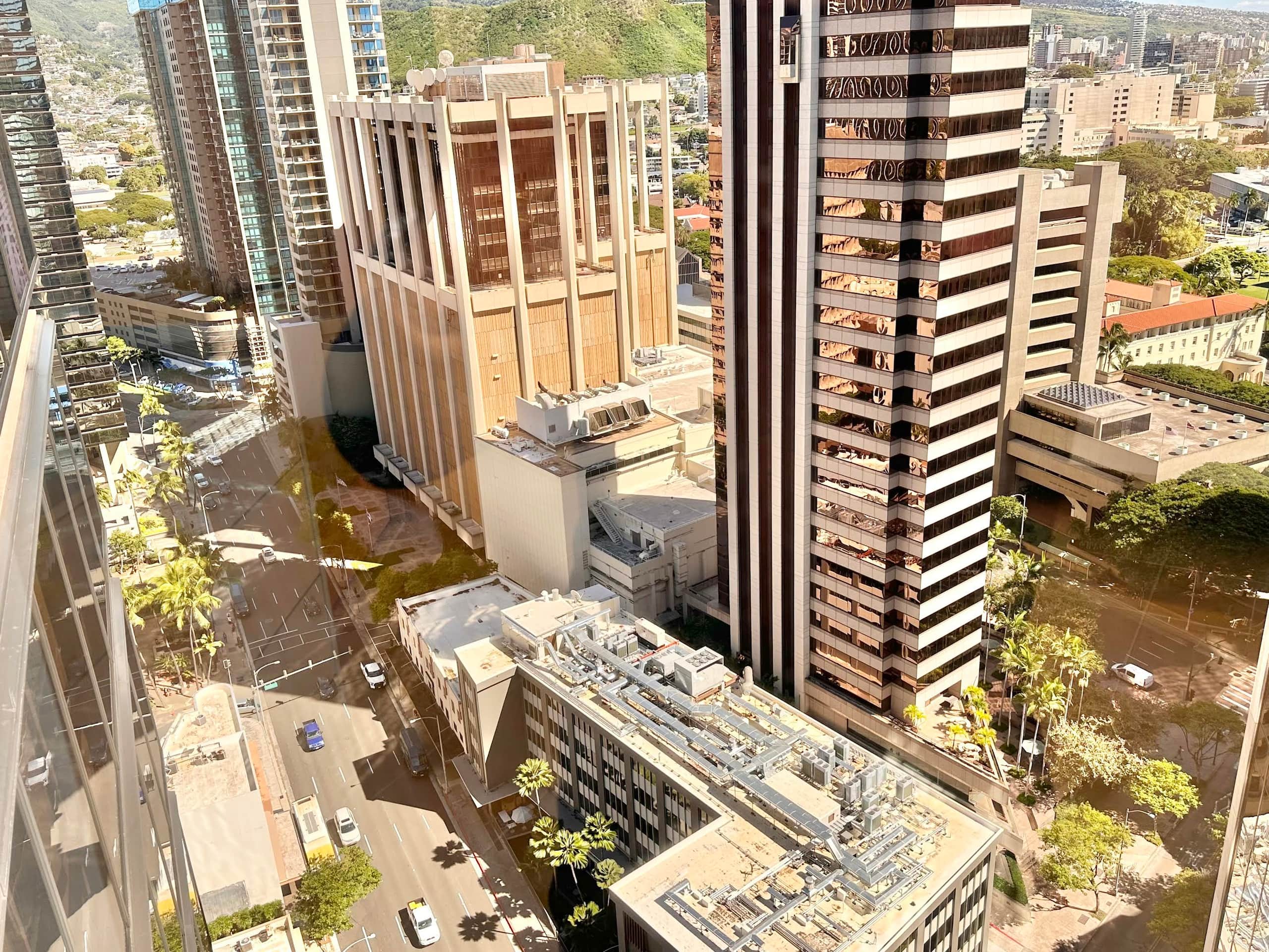 Downtown Honolulu Relaxing suite - Image 12