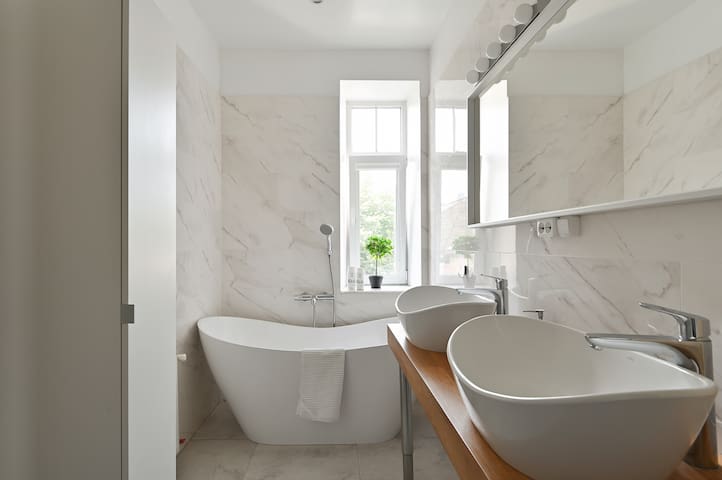 Families & Groups | 4 Bedrooms | Spacious 110m²