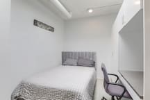 5220 Troost 104 - ROOM P