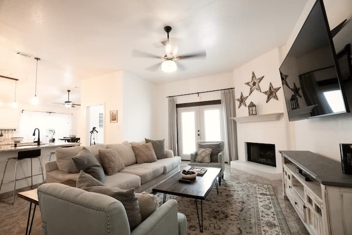 Be Happy Casita 5br/5 Tvs/6 Beds/private Parking - Mesquite, TX
