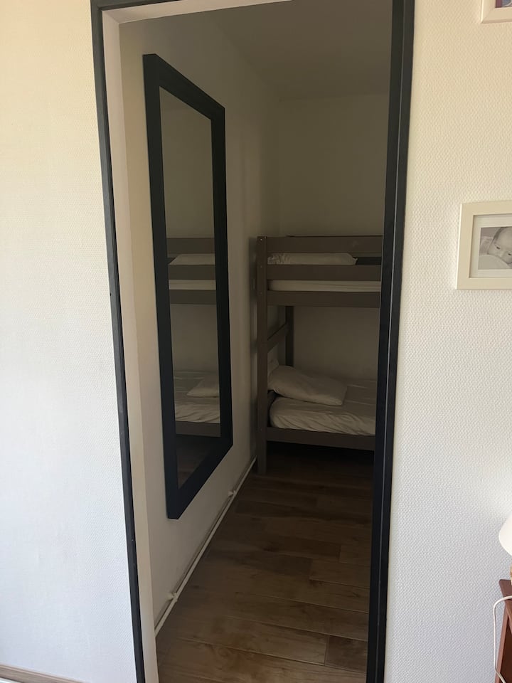 מיטות קומתיים 90x190 ס"מ, מראה גדולה