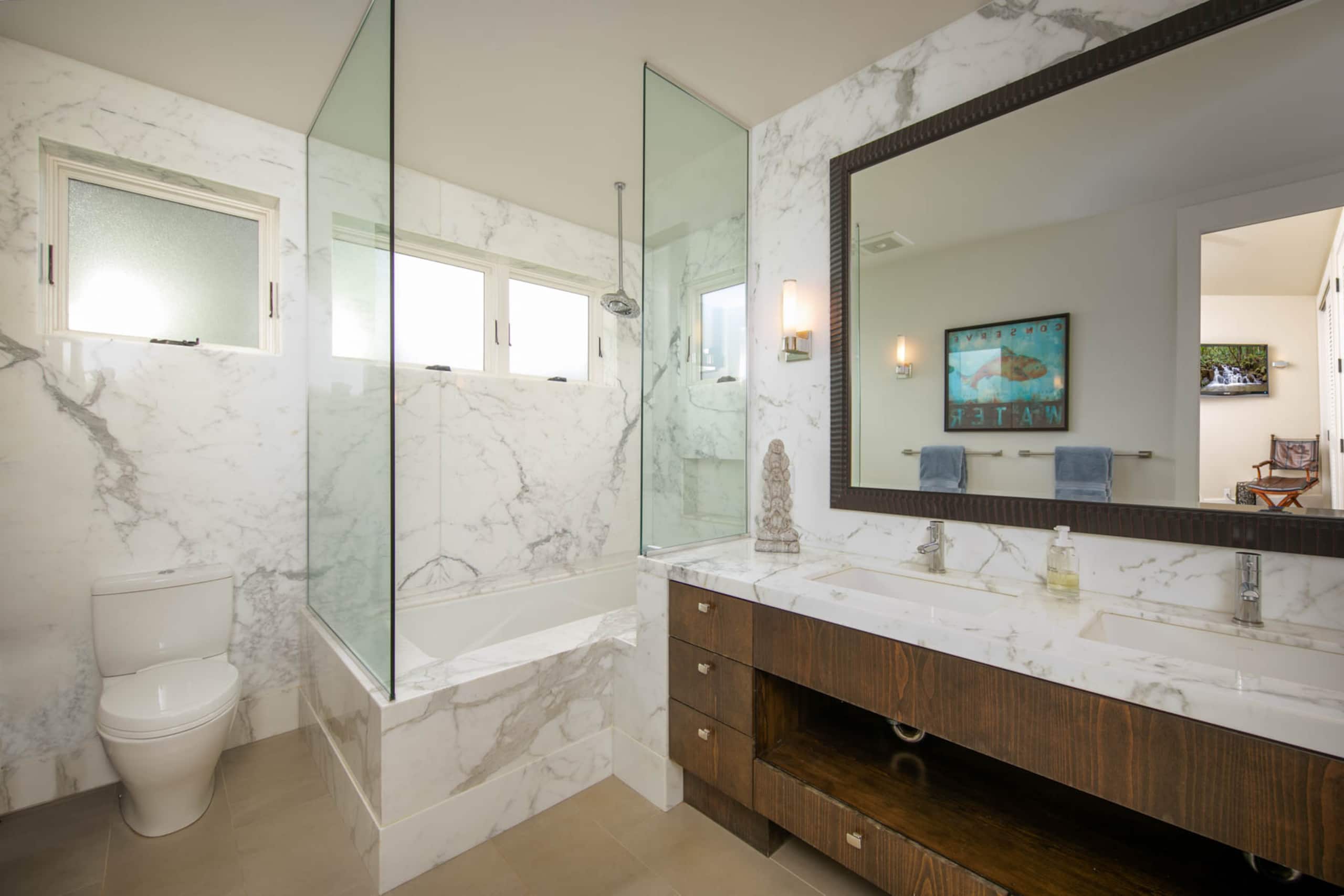 Home in Kekaha · ★5.0 · 3 bedrooms · 3 beds · 3.5 baths - Photo 7