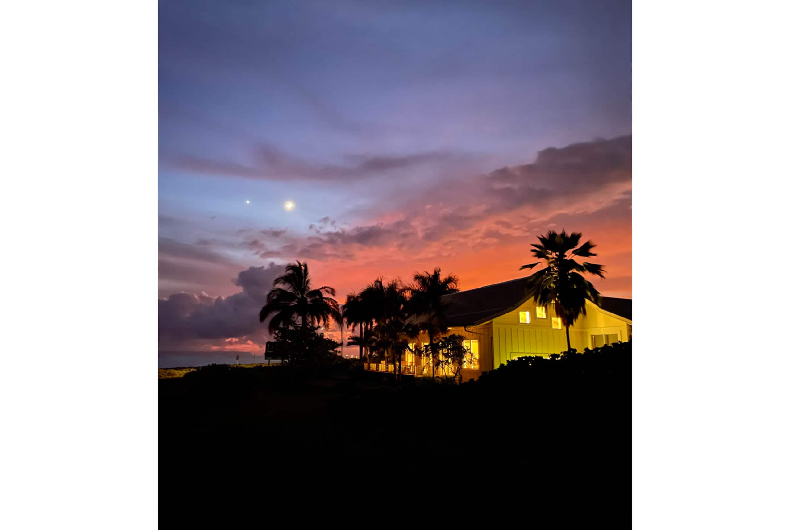 Home in Kekaha · ★5.0 · 3 bedrooms · 3 beds · 3.5 baths - Photo 11