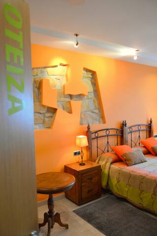 Casa Rural Iturritxo en Donostia para 12 persona gallery image 3