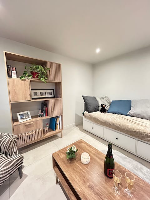 Annonce Airbnb populaire: Unique - Accommodation in the heart of nature -Strasbourg à Schiltigheim