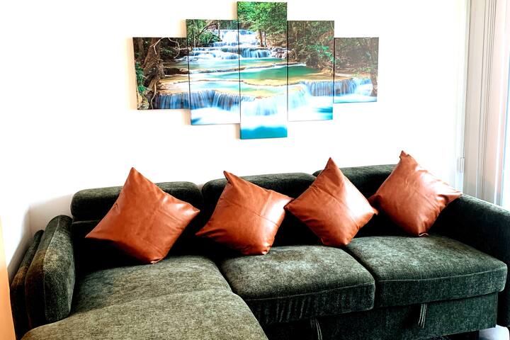 City Escape In DowntownToronto gallery image 2