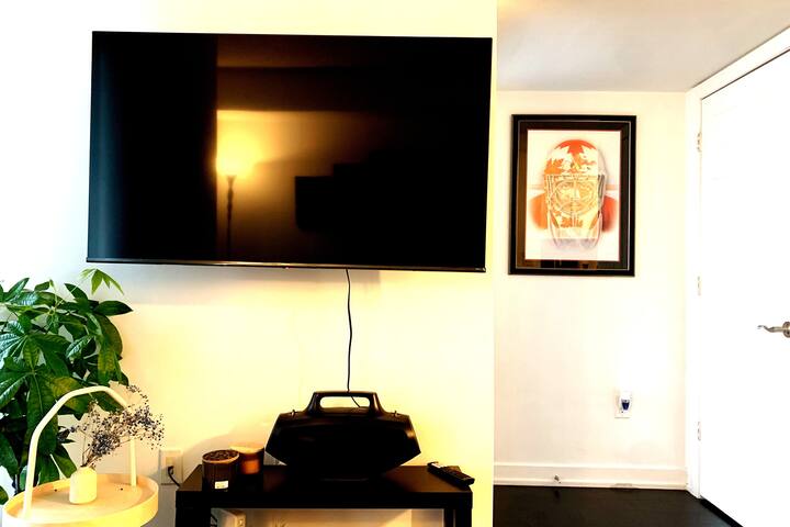 City Escape In DowntownToronto gallery image 4