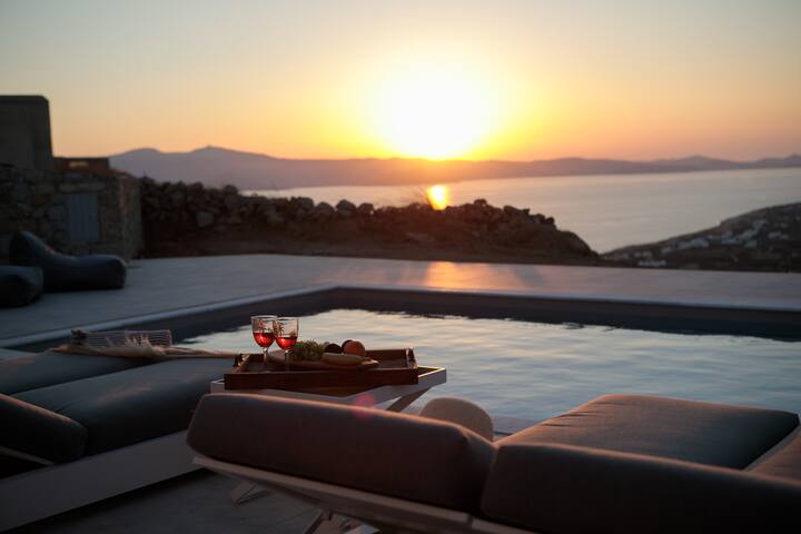 Avlia Panoramic Villa Naxos gallery image 3