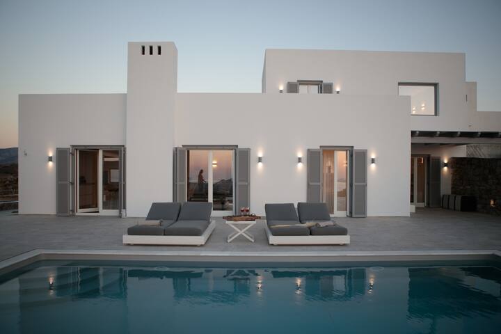 Avlia Panoramic Villa Naxos gallery image 2