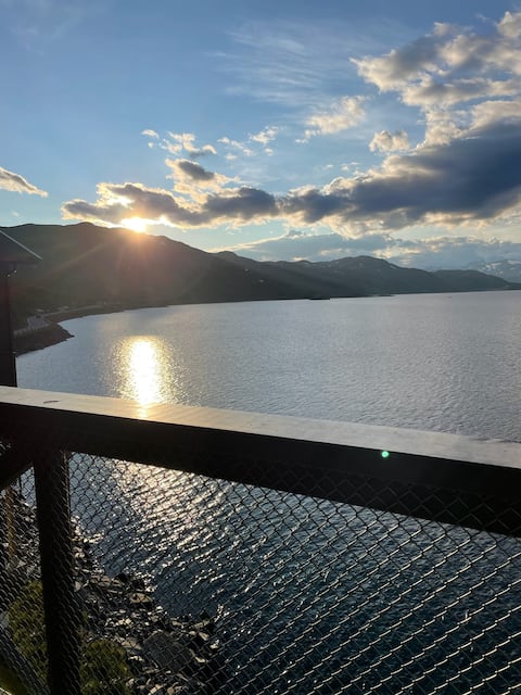 At Tyin Panorama, high mountains and sauna, max 7 people!