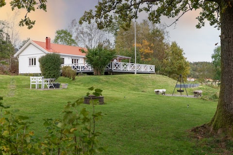 Landsted med 3 huse & spa