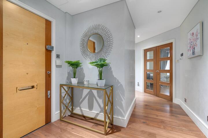 Cosy Central London 3 Bedroom gallery image 5