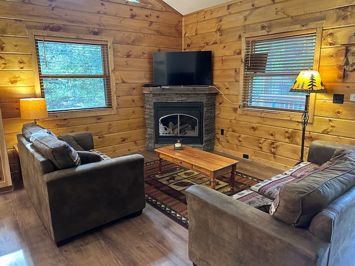 Brand New Cottage Near The Lake - Eagle River, WI