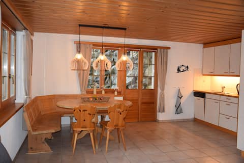 Popular Airbnb listing: Chalet Bergföhre in Zweisimmen