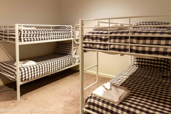 საძინებელი 4