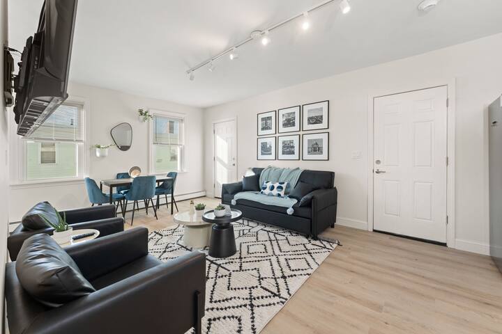 Fed Hill Retreat-Steps 2Downtown gallery image 2