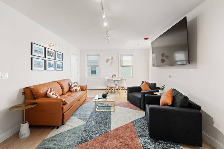 Fed Hill Retreat-Steps 2Downtown gallery image 3