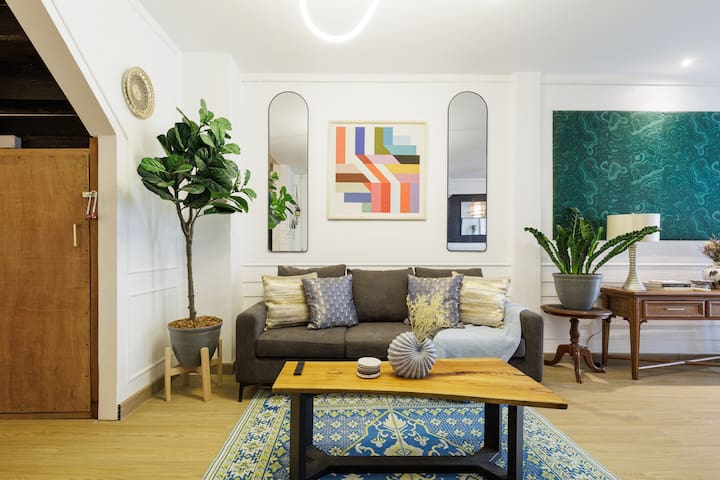 ArtsyThai Townhouse 4-11ppl gallery image 2