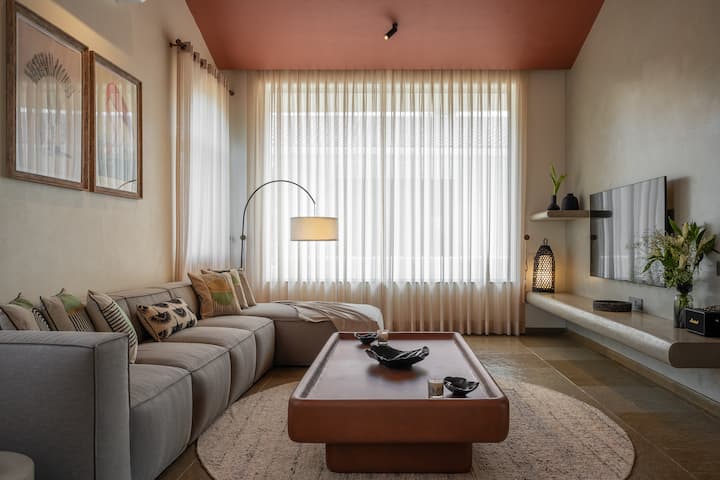 Living room 2 image 2