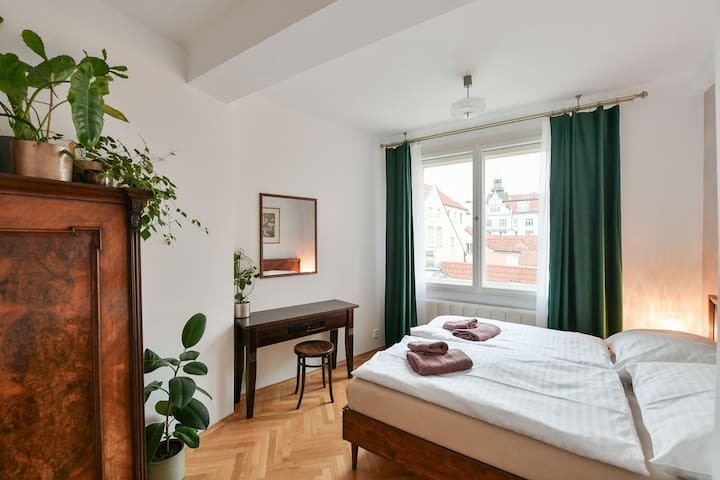 Cosy Apartment located 220m from Charles Bridge.