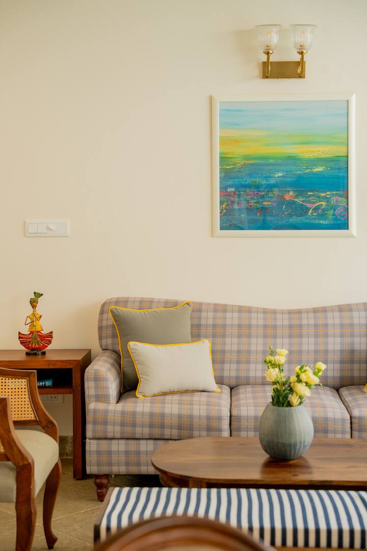 Living room image 3