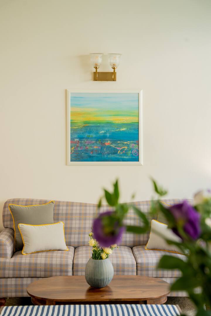 Living room image 1