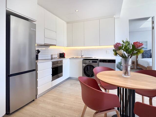 2 Bed Gem on Napier De-Waterkant gallery image 4