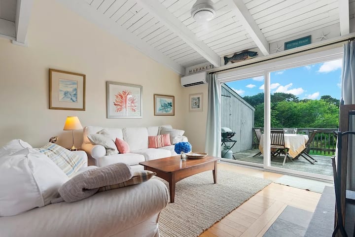 Charming Madaket Townhouse - Nantucket, MA