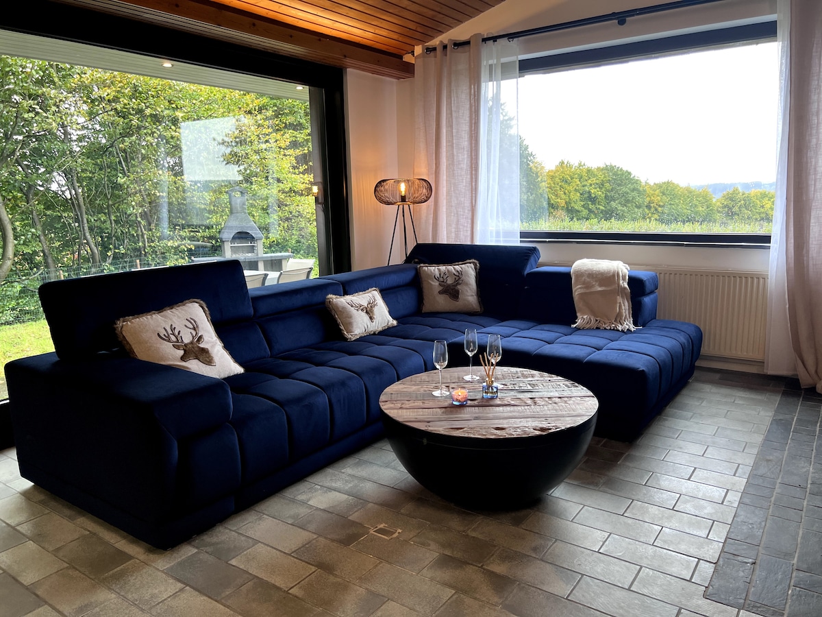 Top performing Airbnb: The House of Three Trees in Malmedy