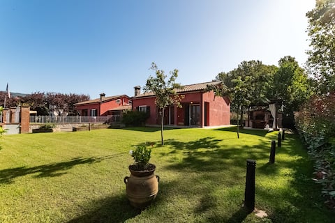Tenuta Sarzanese: 2 houses - 16 people