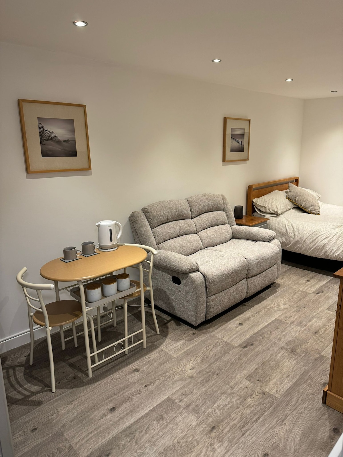 Successful Airbnb property: Cosy double bedded annexe in South Gloucestershire