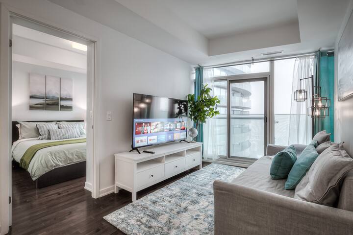 50% off Monthly Direct CN Tower View 2BDR Condo