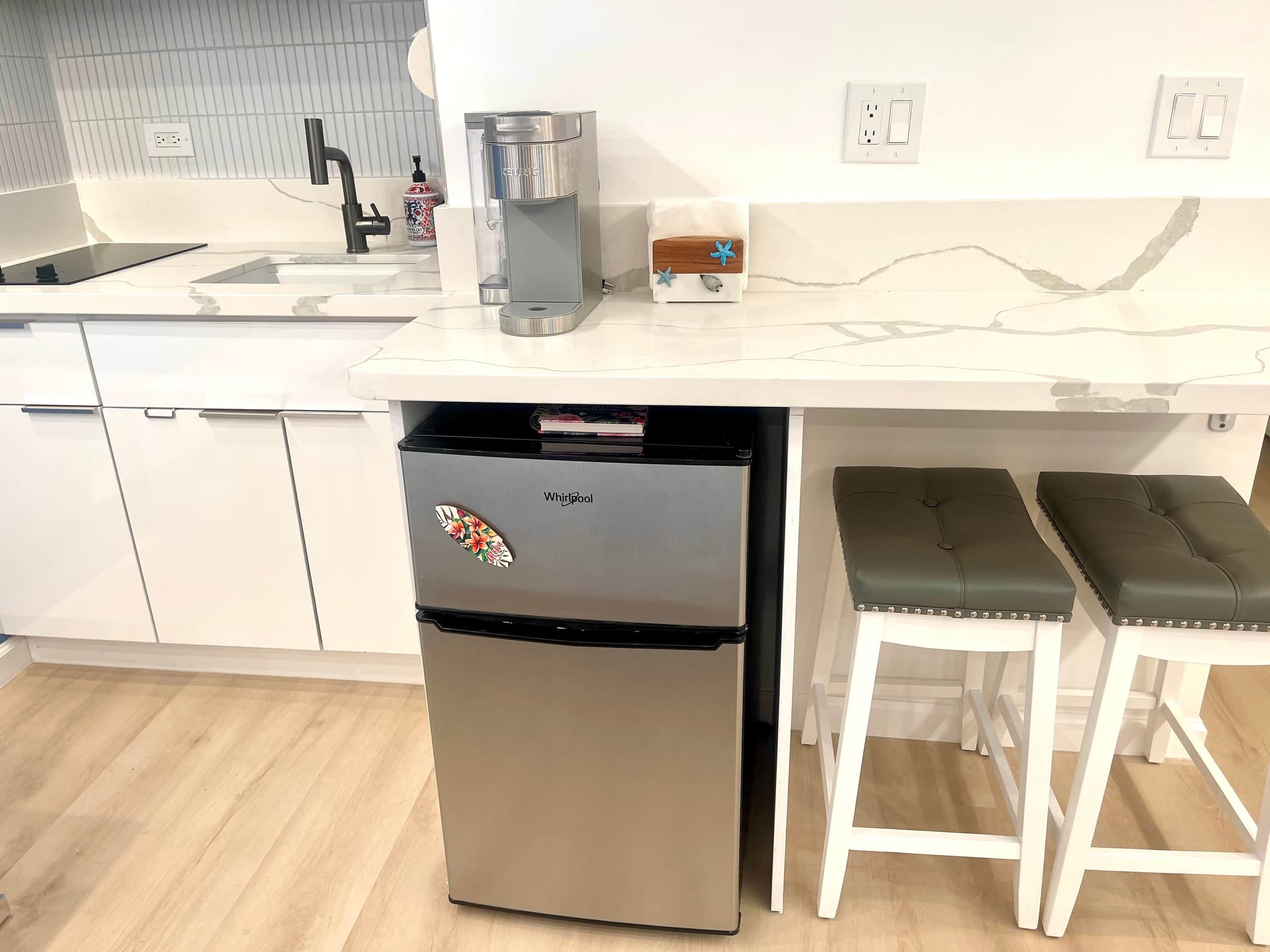 Condo in Honolulu · ★4.98 · Studio · 1 bed · 1 private bath - Image 20