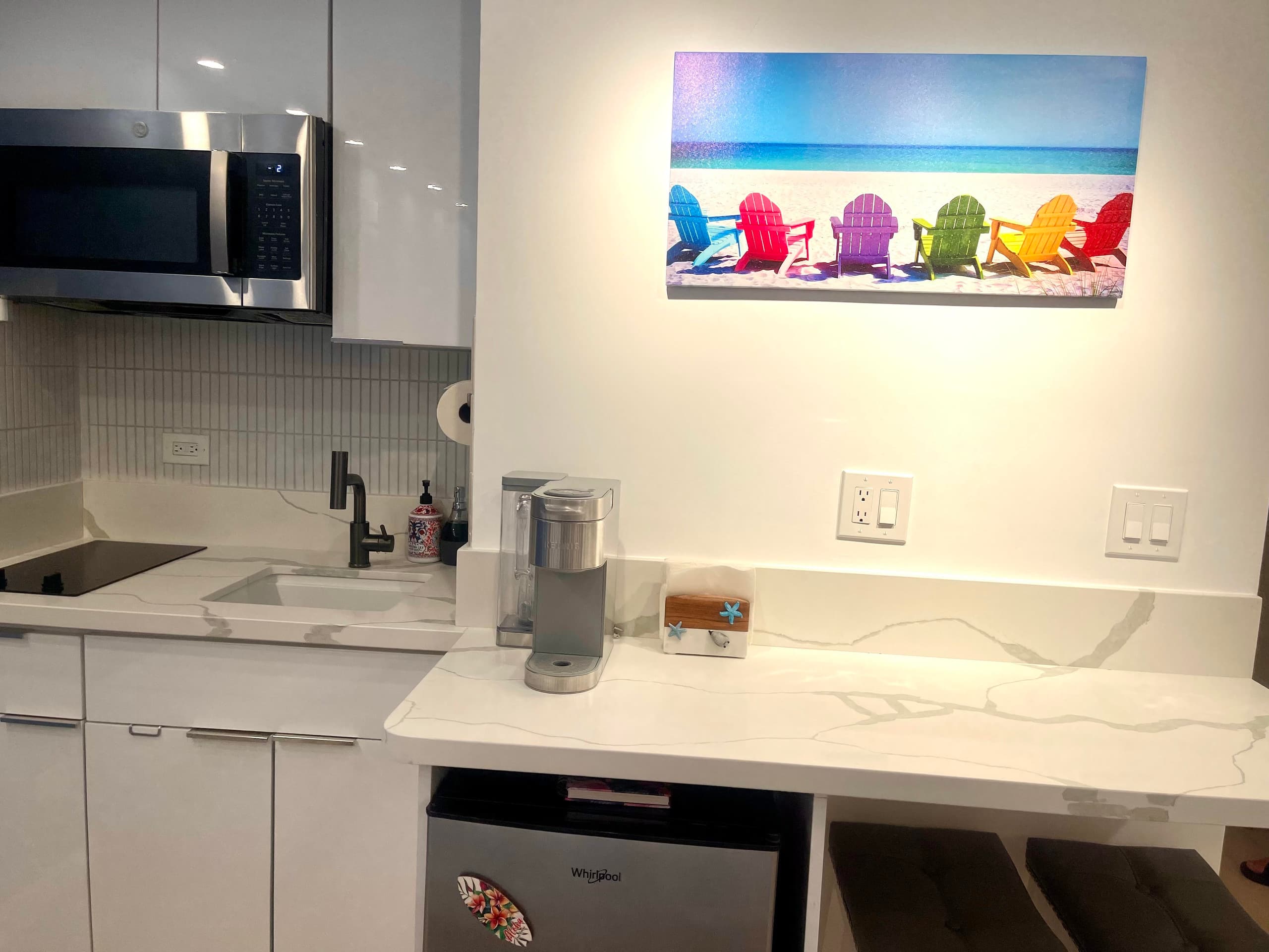 Condo in Honolulu · ★4.98 · Studio · 1 bed · 1 private bath - Image 24
