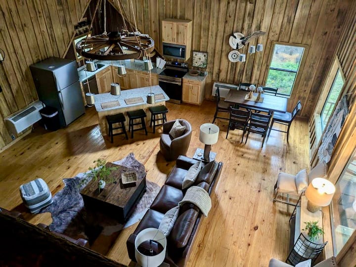 Hidden Oaks Cozy Cabin #5