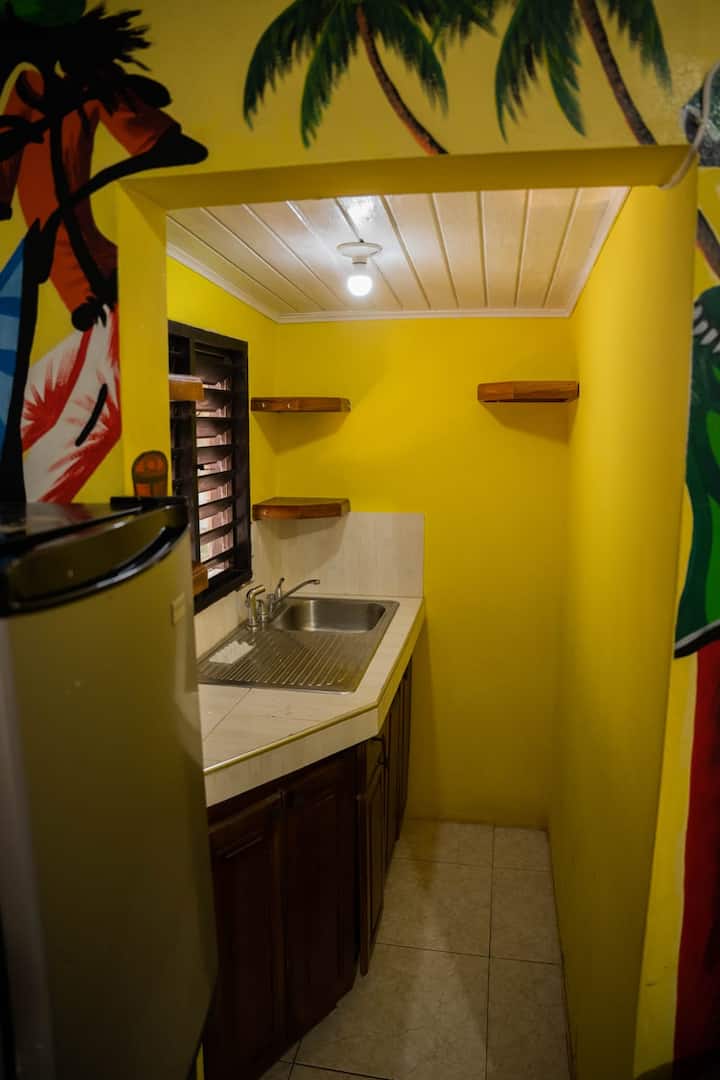 On The Beach – Cozy Beach Escape - Negril