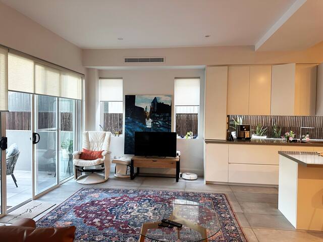 Kensington Place – 4 Bed Home gallery image 3