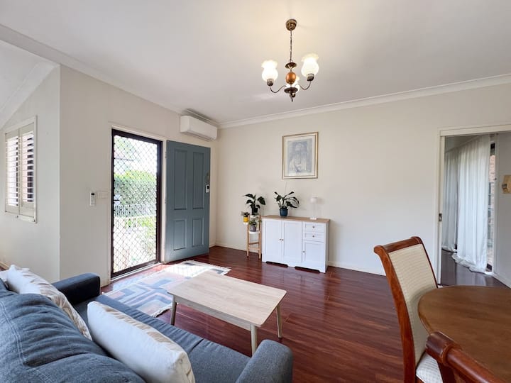 A Three Bedroom Small House - Lane Cove
