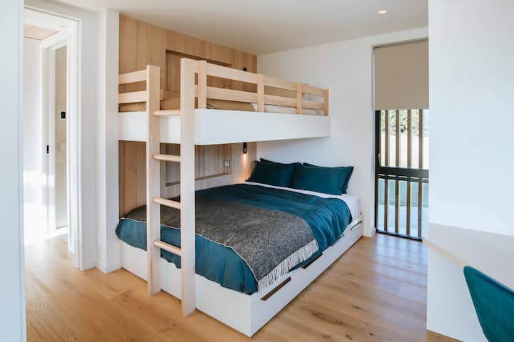 საძინებელი 4