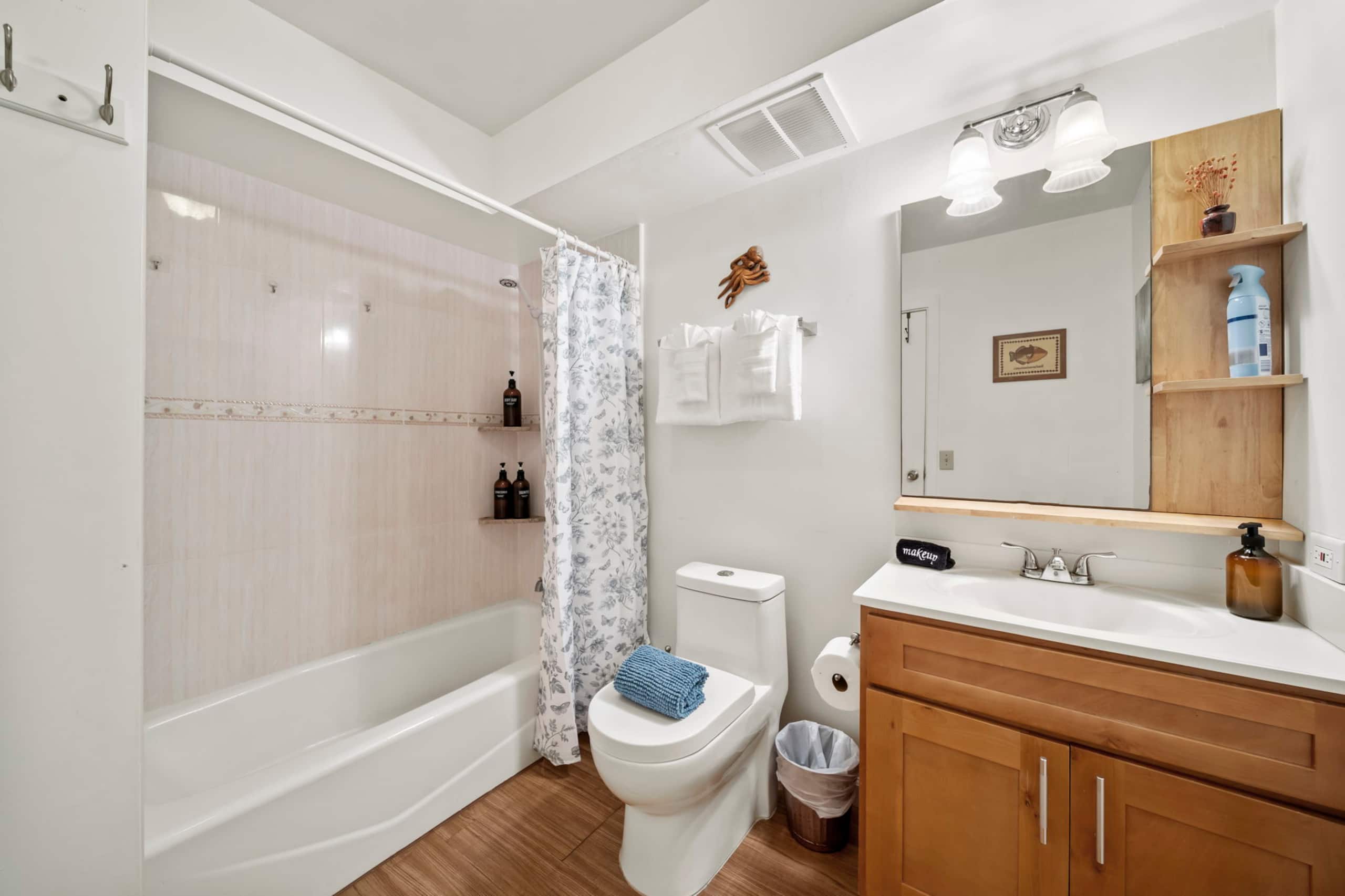 2b2b Spacious Apartment central waikiki  parking - Image 23