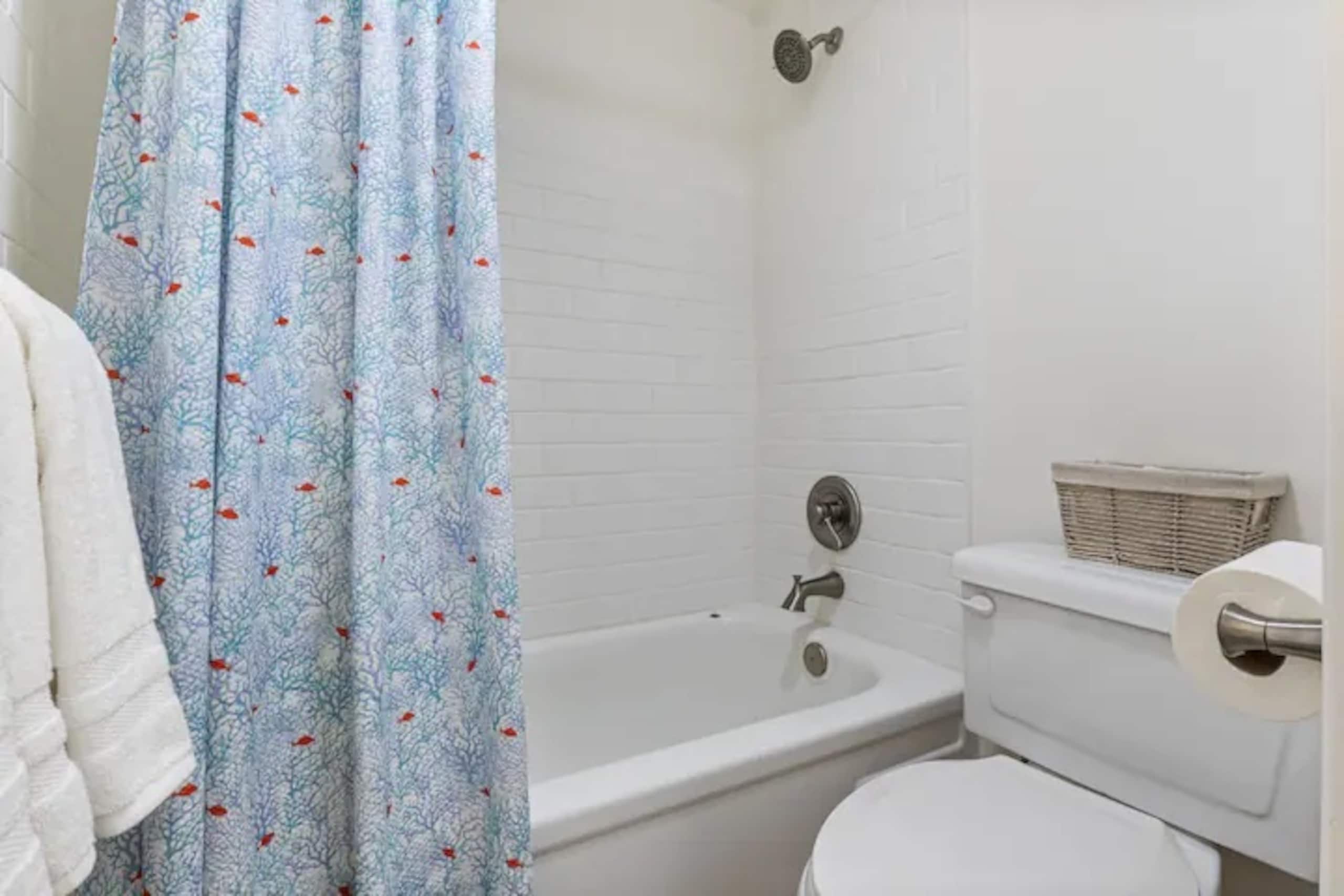 Condo in Honolulu · ★4.57 · 1 bedroom · 4 beds · 1 bath - Image 9