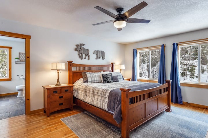 Dormitorio principal: Cama Cal King.