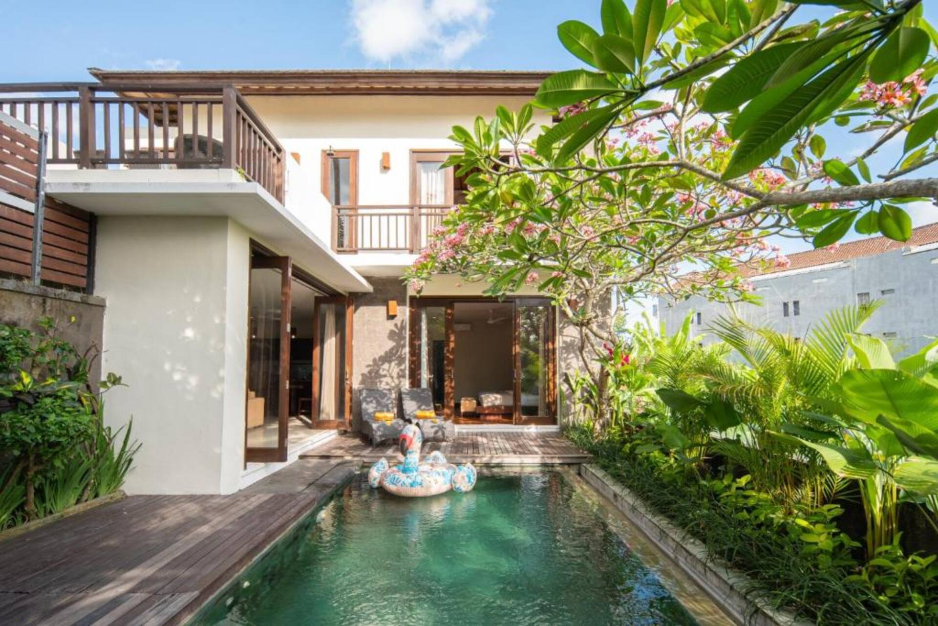 Luxe Amenity Retreat 3 Bedroom Private Villa in Canggu 3
