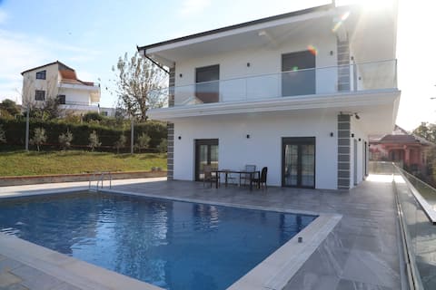 Garden Hill Villa Durrës