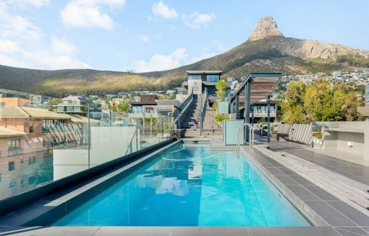 Sea Point Promenade gallery image 4