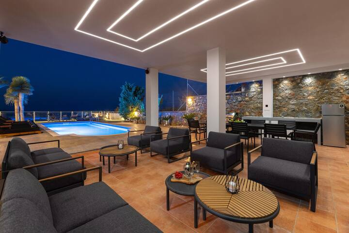 Vitzi Vista Villa gallery image 2