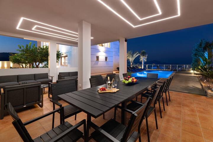 Vitzi Vista Villa gallery image 3