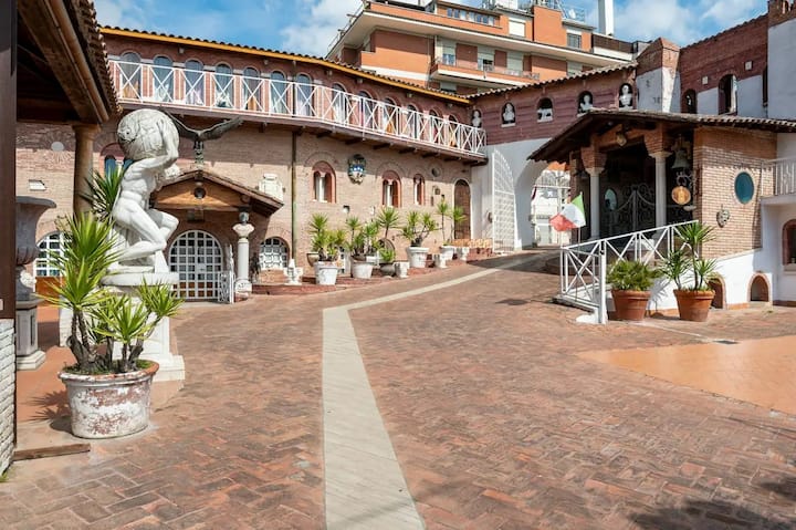 Entire Castle -Group Booking x16 - Airbnb